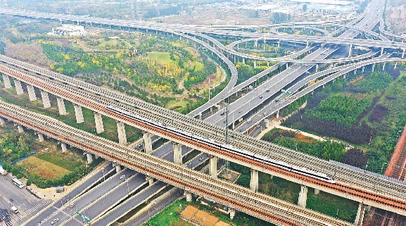 郑州局集团公司进一步加大河南省内城际列车开行密度
